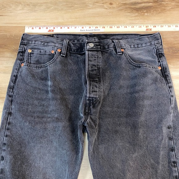 Levi's 501 Mens Jeans 36x30 Faded Black Wash Button Fly Straight Leg - Picture 2 of 10
